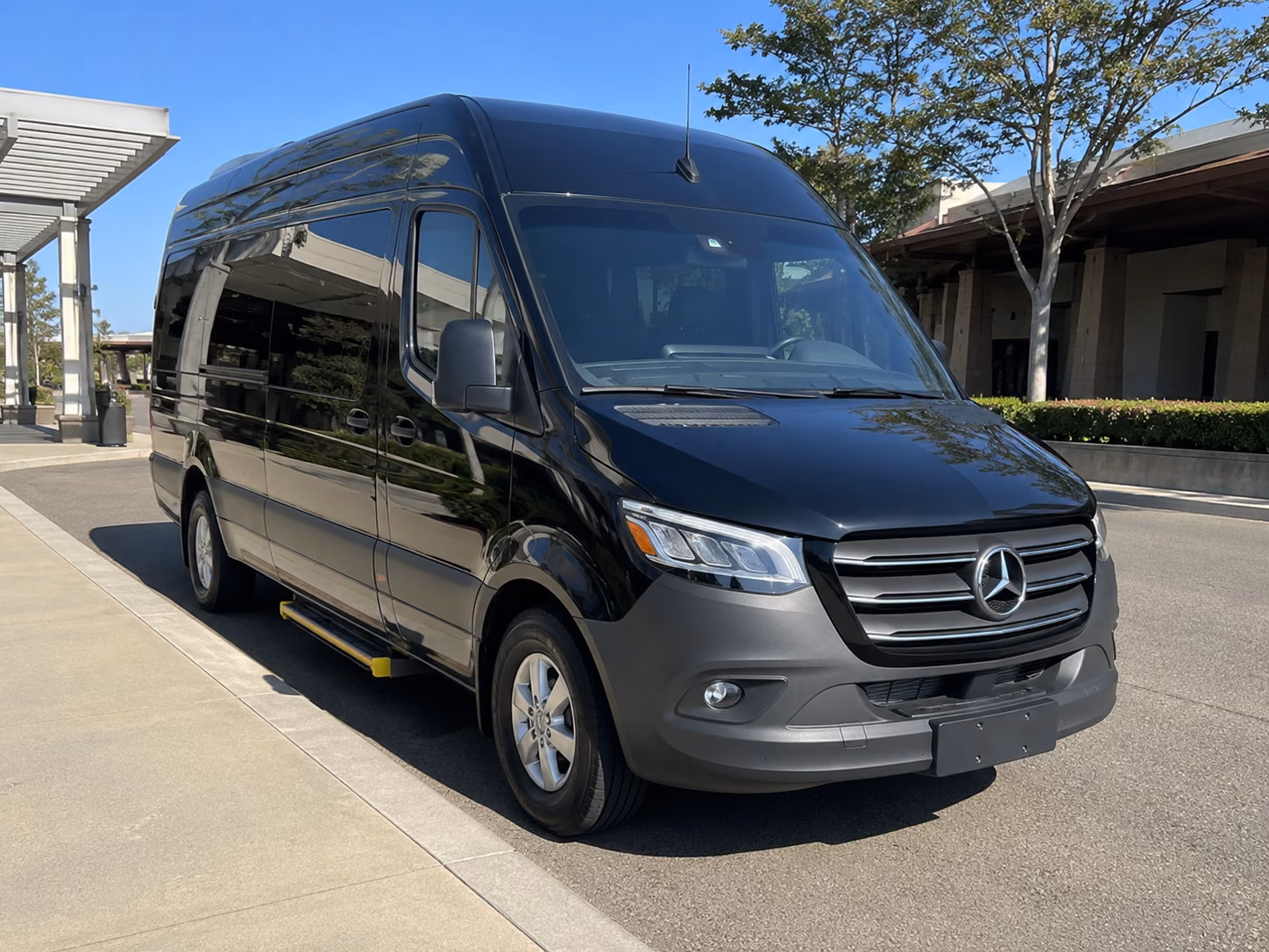 8 passenger sprinter van
