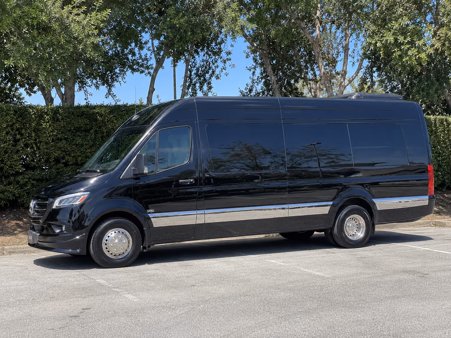 find the perfect transportation for your next corporate event 4